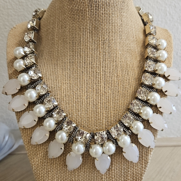 CHICO'S CHUNKY RHINESTONES CHAIN WRAPPED GOLD TONE DRESSY NECKLACE - Picture 1 of 12